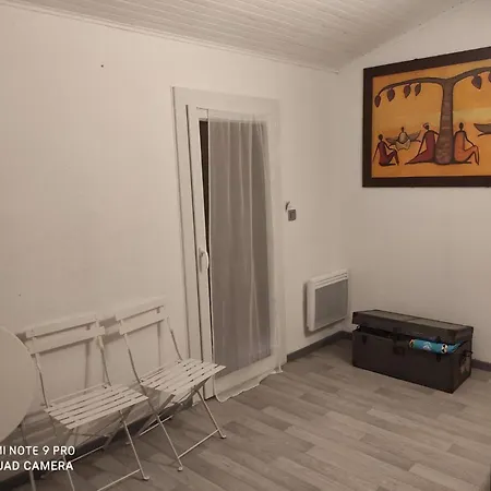 Maisonnette La Maeva Apartamento *